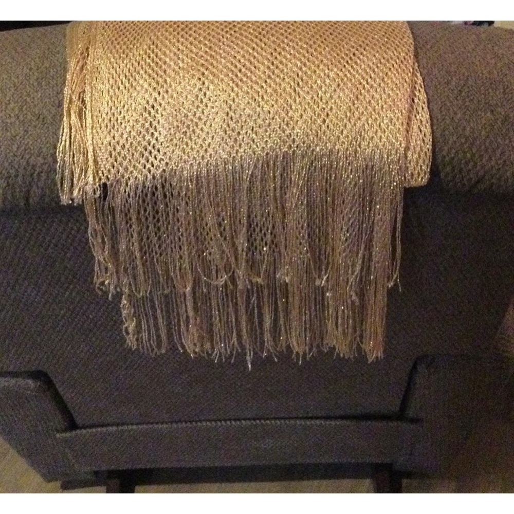 Beautiful Gold Wrap or Shaw formal wear. In Good condition. Size is 28” x 72”